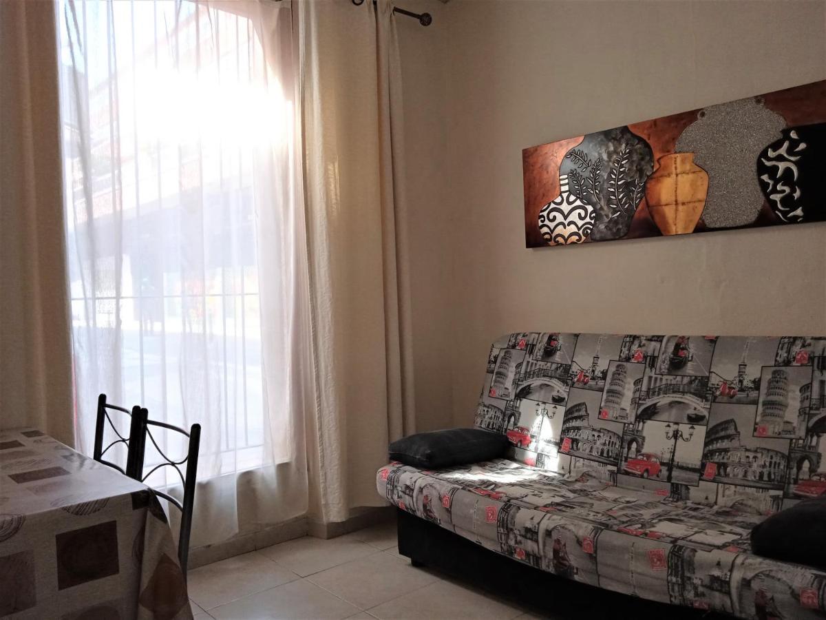 Encantador Estudio Apartment Calella Bagian luar foto